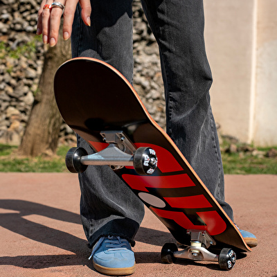 FLIP 8 Odyssey Black Complete Kaykay
